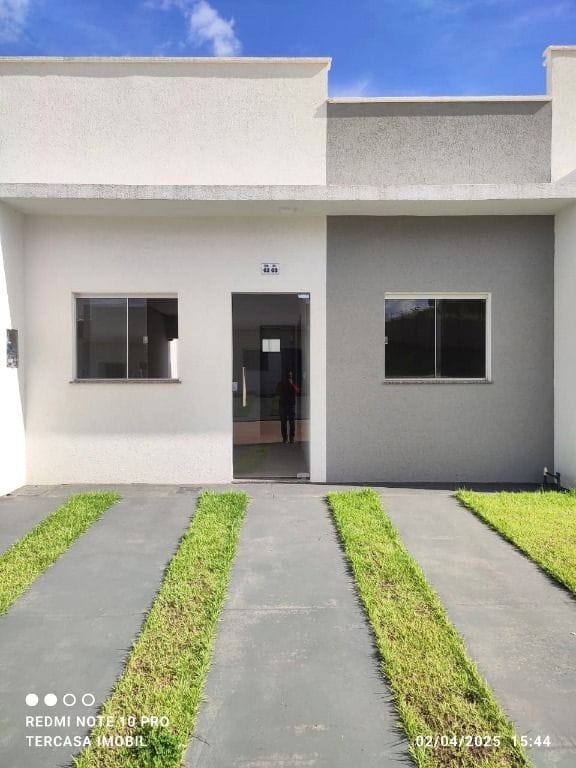 Casa à venda e aluguel com 2 quartos, 10m² - Foto 1