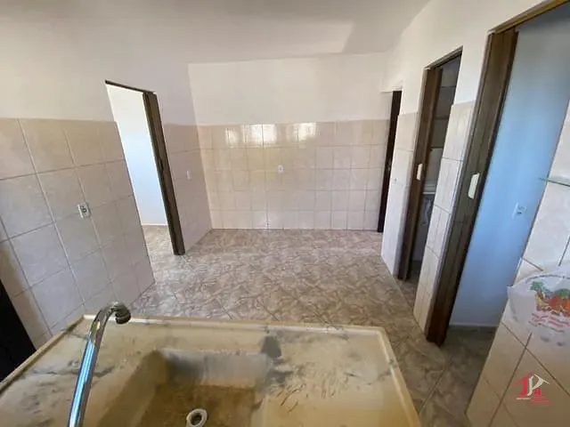 Casa 1 quarto e 1 banheiro, para alugar, no bairro Corumba em Itanhaém