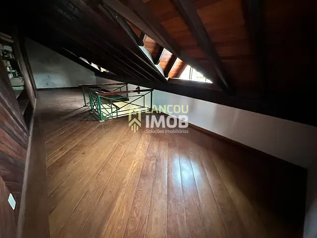 Casa com 350m² 3 quartos e 1 banheiro, à venda, no bairro Jardim Paulista I em Jundiaí