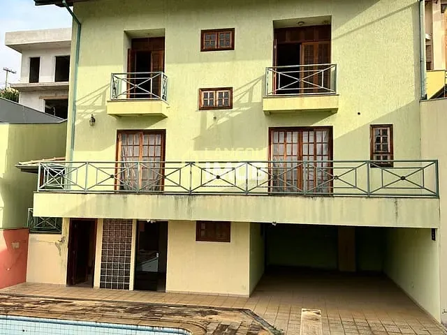 Casa com 350m² 3 quartos e 1 banheiro, à venda, no bairro Jardim Paulista I em Jundiaí