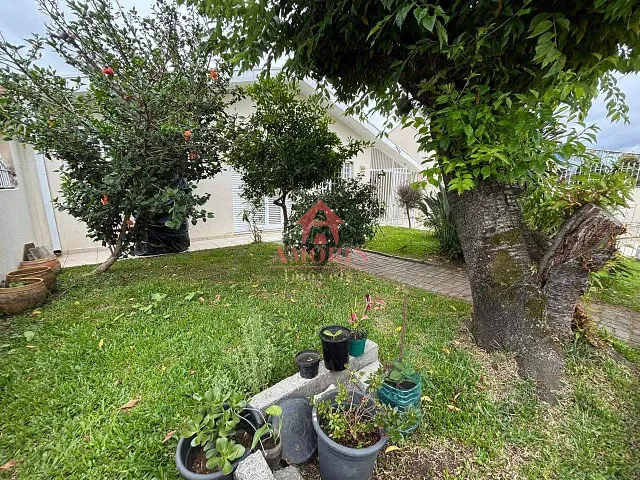 Casa com 180m² 4 quartos e 2 banheiros, para alugar, no bairro Fazendinha em Curitiba