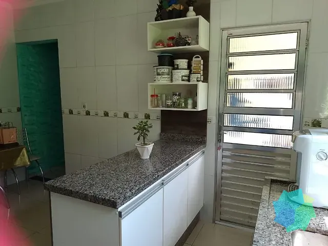 Casa com 150m² 4 quartos e 3 banheiros, à venda, no bairro Loteamento Terras de São Pedro e São Paulo em Salto