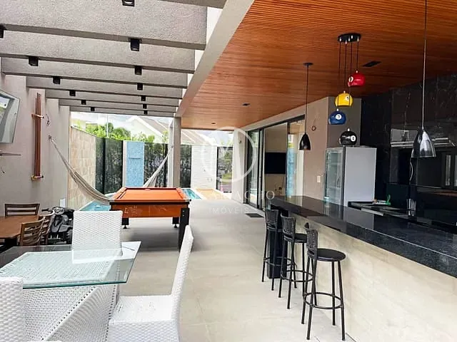 Casa 4 quartos e 7 banheiros, à venda, no bairro Vargem Pequena em Rio de Janeiro