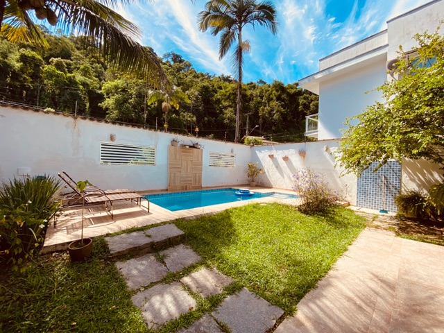 REFUGIO NA CIDADE! R$ 1.800.000,00