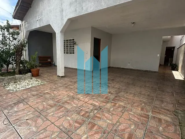 Casa com 198m² 3 quartos e 3 banheiros, à venda, no bairro Jardim Esperanca em Poços de Caldas