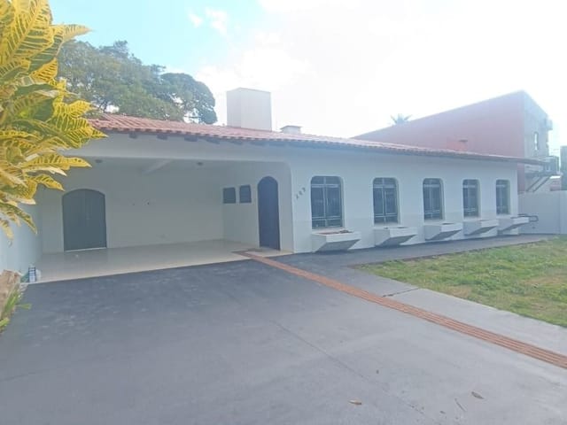 Foto do Casa - Casa com 4 dormitórios para alugar, 200 m² por R$ 7.000,00/mês - Dom Pedro - Londrina/PR | Imobiliária Natal LTDA