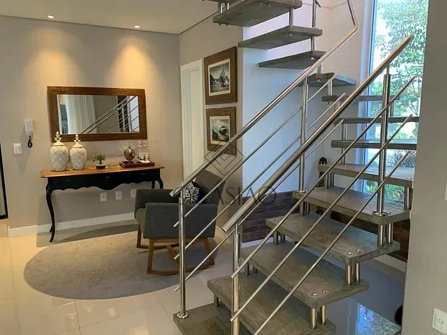 Casa com 180m², à venda, no bairro São Judas Tadeu em Balneário Camboriú