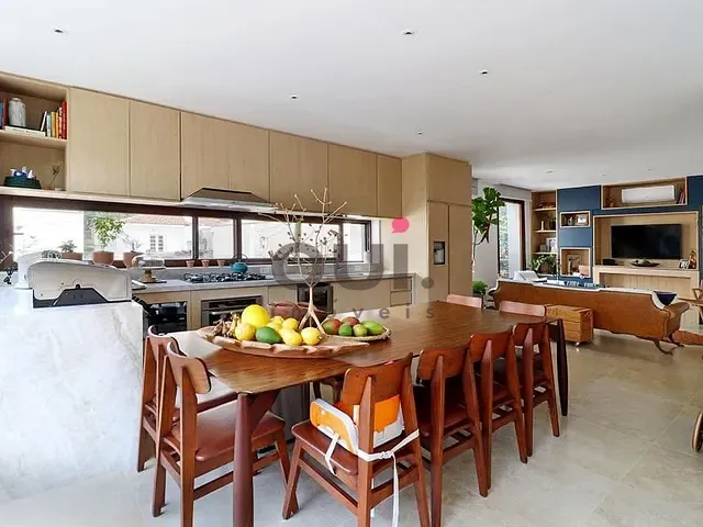 Casa com 270m² 4 quartos e 7 banheiros, à venda, no bairro Vila Nova Conceição em São Paulo