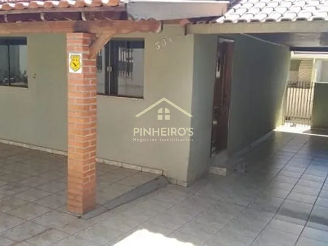 Casa com 300m² 3 quartos e 2 banheiros, à venda, no bairro Conjunto Habitacional Cristal em Cambé