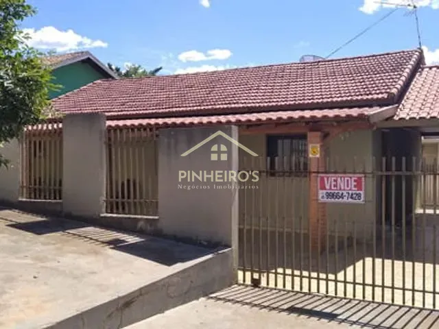Casa com 300m² 3 quartos e 2 banheiros, à venda, no bairro Conjunto Habitacional Cristal em Cambé