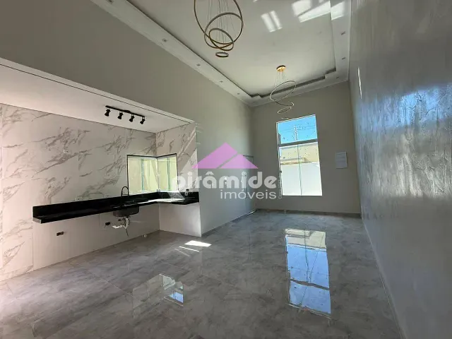 Casa com 245m² 3 quartos e 2 banheiros, à venda, no bairro Jardim das Gaivotas em Caraguatatuba