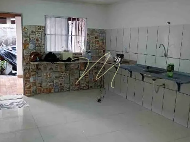 Casa com 350m² 2 quartos e 2 banheiros, à venda, no bairro centro em Canavieiras
