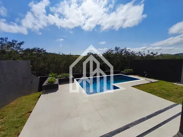 Casa com 384m² 3 quartos e 3 banheiros, à venda, no bairro Loteamento Parque Residencial Serras de Atibaia II em Atibaia