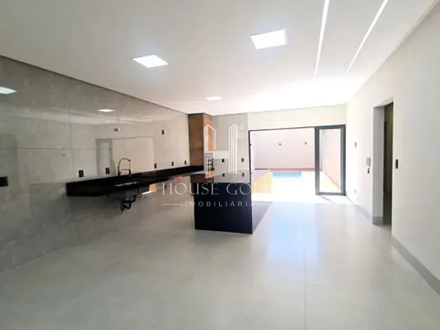 Casa com 408m² 3 quartos e 4 banheiros, à venda, no bairro Cidade Satélite São Luiz em Aparecida de Goiânia