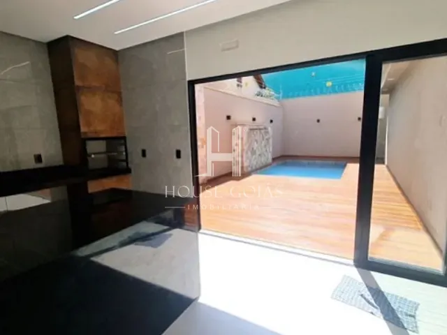 Casa com 408m² 3 quartos e 4 banheiros, à venda, no bairro Cidade Satélite São Luiz em Aparecida de Goiânia