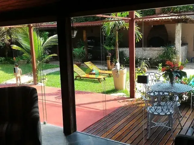 Casa com 500m² 7 quartos e 3 banheiros, à venda, no bairro Cosme Velho em Rio de Janeiro