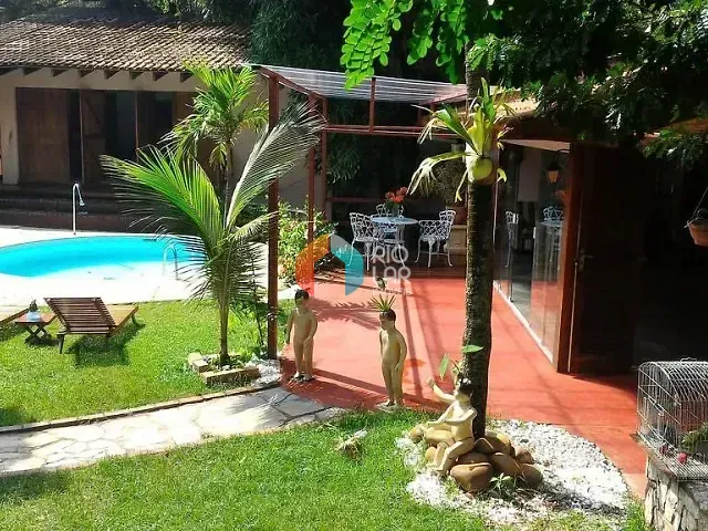 Casa com 500m² 7 quartos e 3 banheiros, à venda, no bairro Cosme Velho em Rio de Janeiro