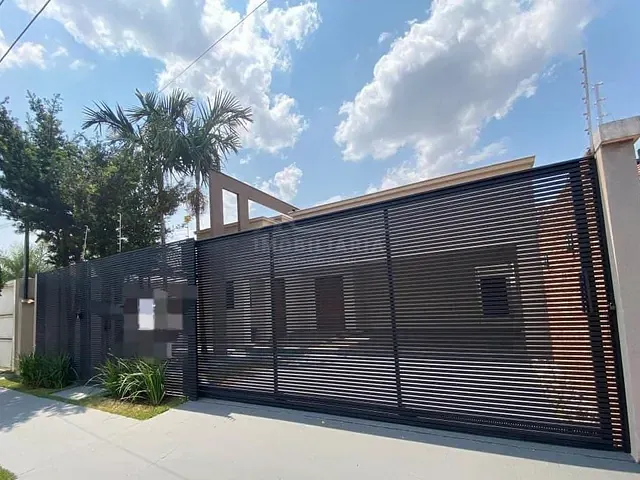Casa 3 quartos e 2 banheiros, à venda, no bairro FLAMBOYANT em Chapadão do Sul