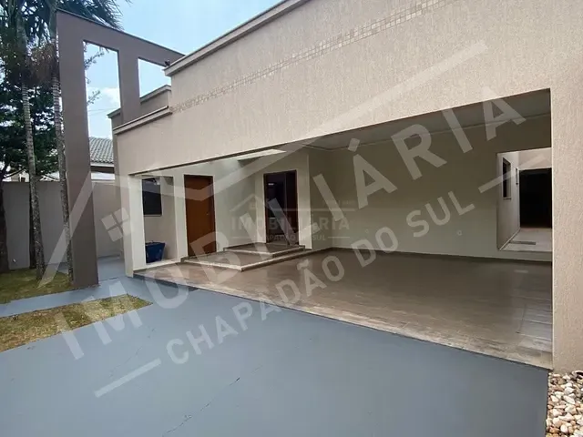 Casa 3 quartos e 2 banheiros, à venda, no bairro FLAMBOYANT em Chapadão do Sul