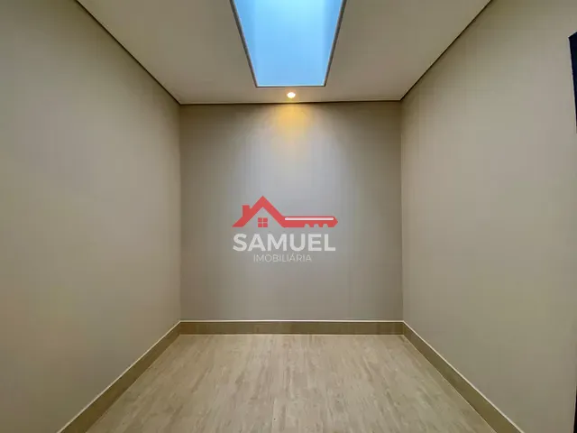Casa com 620m² 4 quartos e 5 banheiros, à venda, no bairro Setor Habitacional Arniqueira em Brasília