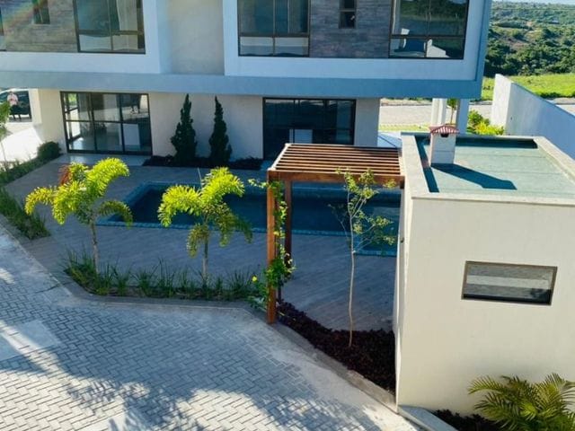 Casa com 118m² 3 quartos e 1 banheiro, à venda, no bairro Cidade Balneária Novo Mundo I em Conde