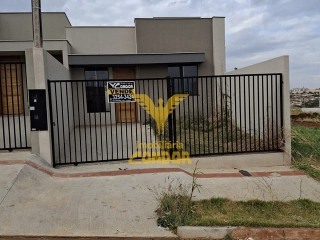 Casa 2 quartos e 1 banheiro, à venda, no bairro Residencial Araucária em Cambé