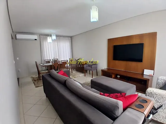 Casa com 250m² 4 quartos e 3 banheiros, à venda, no bairro Jardim Regina em Indaiatuba