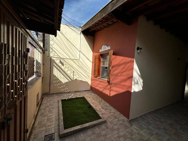 Foto do Casa - Casa para locação, 02 Dormitórios - Localização Excelente - Barracão anexo ao quintal com banheiro - 150 m² Vila Joana/Ponte São João, Jundiaí, SP | Imobiliária Sousa