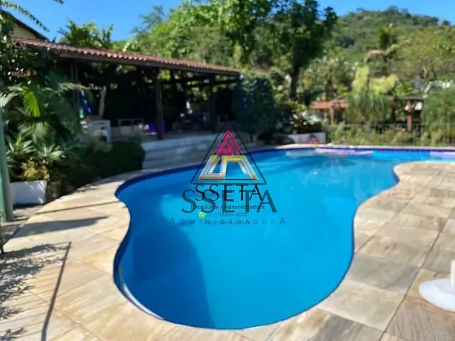 Casa com 1639m² 8 quartos e 8 banheiros, à venda, no bairro Corujas em Guapimirim