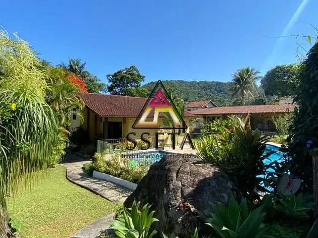 Casa com 1639m² 8 quartos e 8 banheiros, à venda, no bairro Corujas em Guapimirim