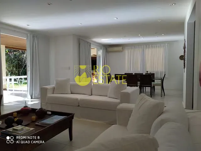 Casa com 420m² 5 quartos e 6 banheiros, à venda, no bairro Frade (Cunhambebe) em Angra dos Reis