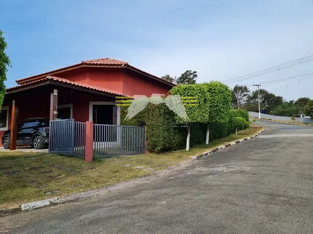 Casa com 926m², à venda, no bairro Loteamento Village de Atibaia em Atibaia
