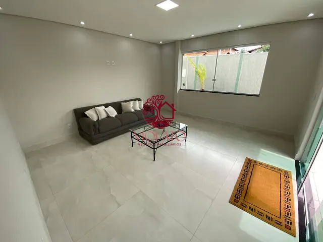 Casa com 360m² 3 quartos e 2 banheiros, à venda ou para alugar, no bairro Jardim Ipê em Lagoa Santa