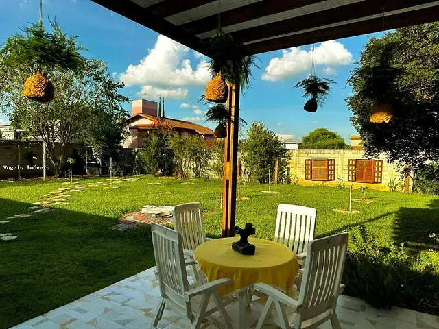 Casa 3 quartos e 4 banheiros, à venda, no bairro Palm Park em Holambra