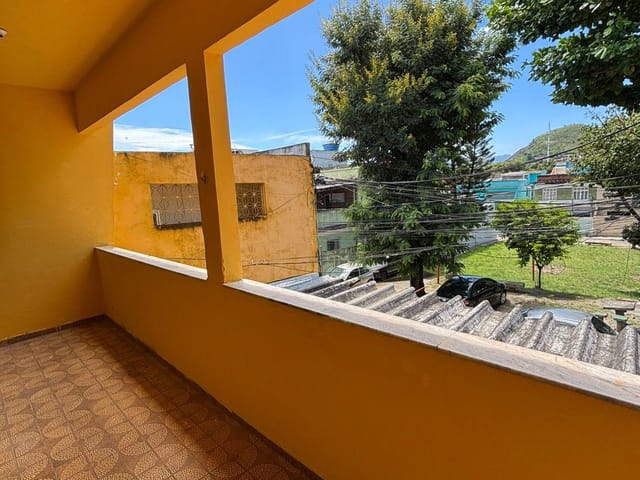Casa com 160m² 2 quartos e 1 banheiro, para alugar, no bairro Realengo em Rio de Janeiro