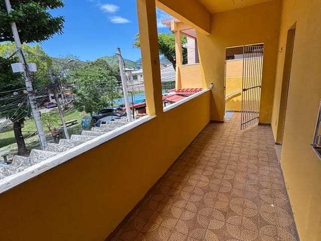 Casa com 160m² 2 quartos e 1 banheiro, para alugar, no bairro Realengo em Rio de Janeiro