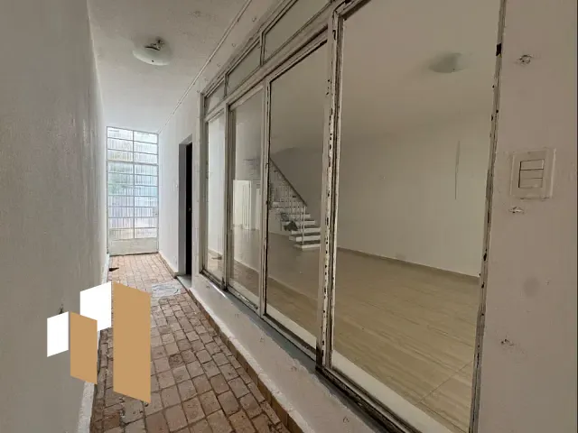 Casa com 420m² 3 quartos e 5 banheiros, à venda ou para alugar, no bairro Vila Pompéia em São Paulo