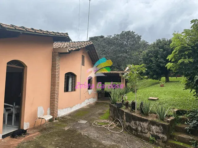 Casa com 2000m² 4 quartos e 2 banheiros, à venda, no bairro Condomínio Vale do Ouro em Ribeirão das Neves