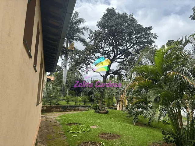 Casa com 2000m² 4 quartos e 2 banheiros, à venda, no bairro Condomínio Vale do Ouro em Ribeirão das Neves
