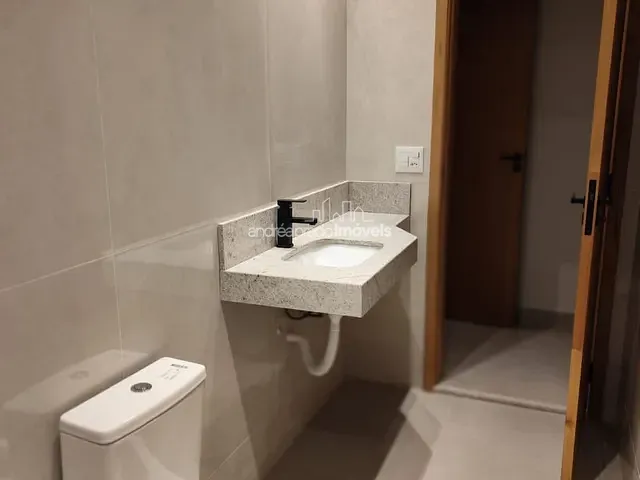 Casa 3 quartos e 3 banheiros, à venda, no bairro Chamonix em Londrina