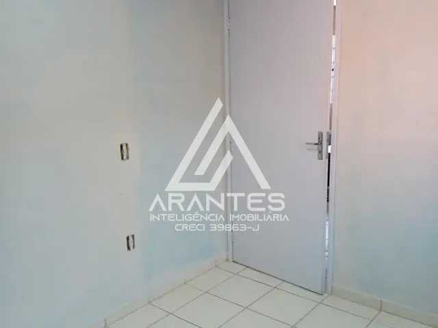 Casa 2 quartos e 1 banheiro, à venda, no bairro Conjunto Habitacional Vida Nova em Barretos