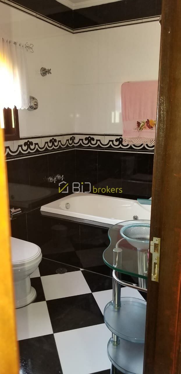 Casa, 4 quartos, 320 m² - Foto 13