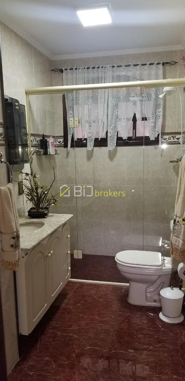 Casa, 4 quartos, 320 m² - Foto 29