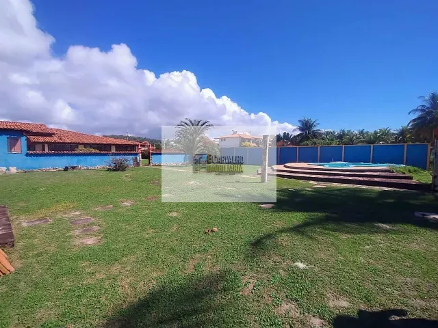 Casa com 840m² 4 quartos e 3 banheiros, à venda, no bairro Olivença em Ilhéus