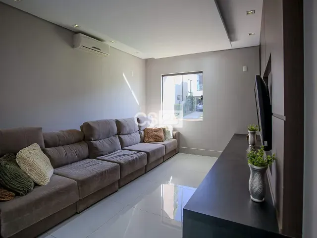 Casa com 403m² 5 quartos e 5 banheiros, para alugar, no bairro Vivendas do Arvoredo em Londrina