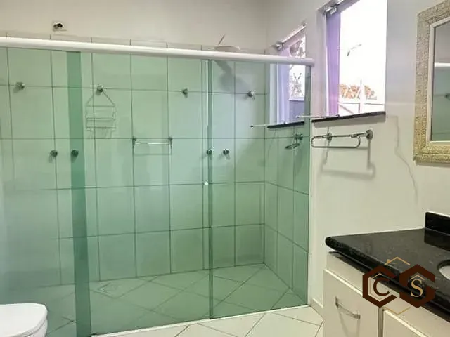 Casa com 390m² 4 quartos e 6 banheiros, à venda, no bairro Vila Inglesa em Indaiatuba