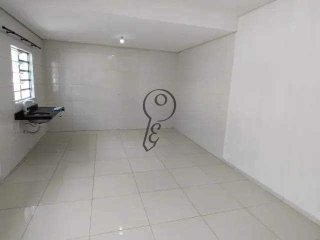 Casa 2 quartos e 2 banheiros, para alugar, no bairro Vila Paulo Silas em São Paulo
