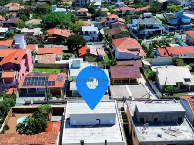 Casa 2 quartos e 3 banheiros, à venda, no bairro Ingleses do Rio Vermelho em Florianópolis