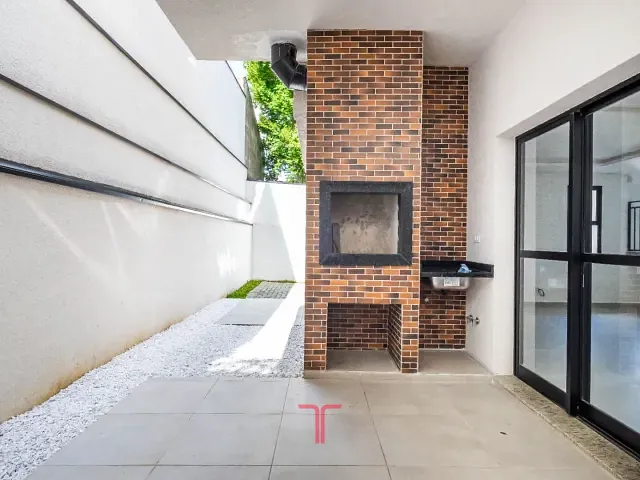 Casa com 117m² 3 quartos e 3 banheiros, à venda, no bairro Lindóia em Curitiba