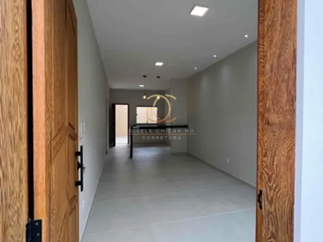 Casa 2 quartos e 1 banheiro, à venda, no bairro Laranjeiras em Valença